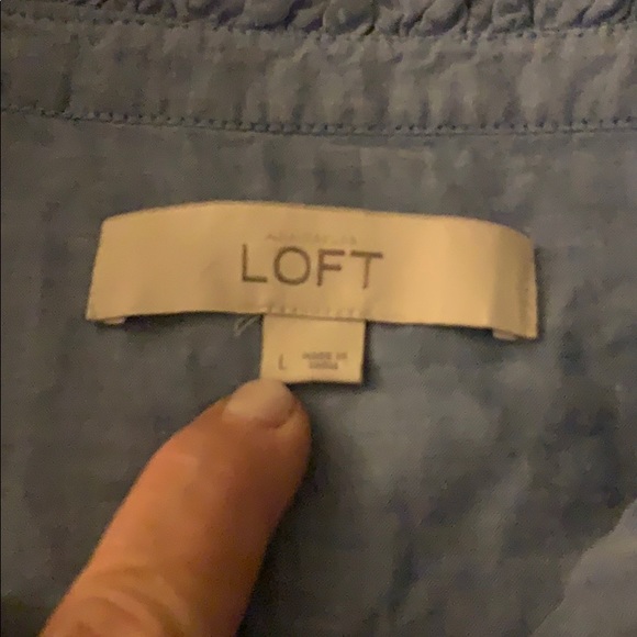 Loft size lg chambray front button top - Picture 2 of 5